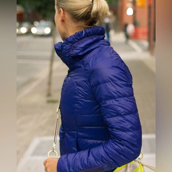 RARE Lululemon 650-fill premium goose down /Down Town Puffy in Pigment Blue 6 - Picture 4 of 15